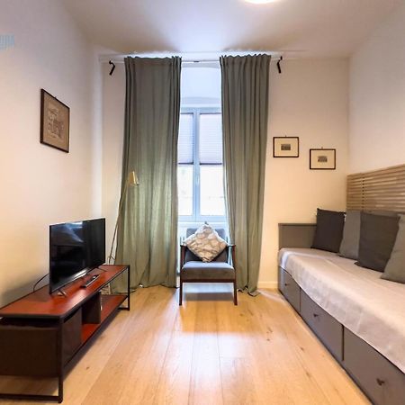 Апартаменти Imbriani 4S Tirabora Short Rent Трієст Екстер'єр фото