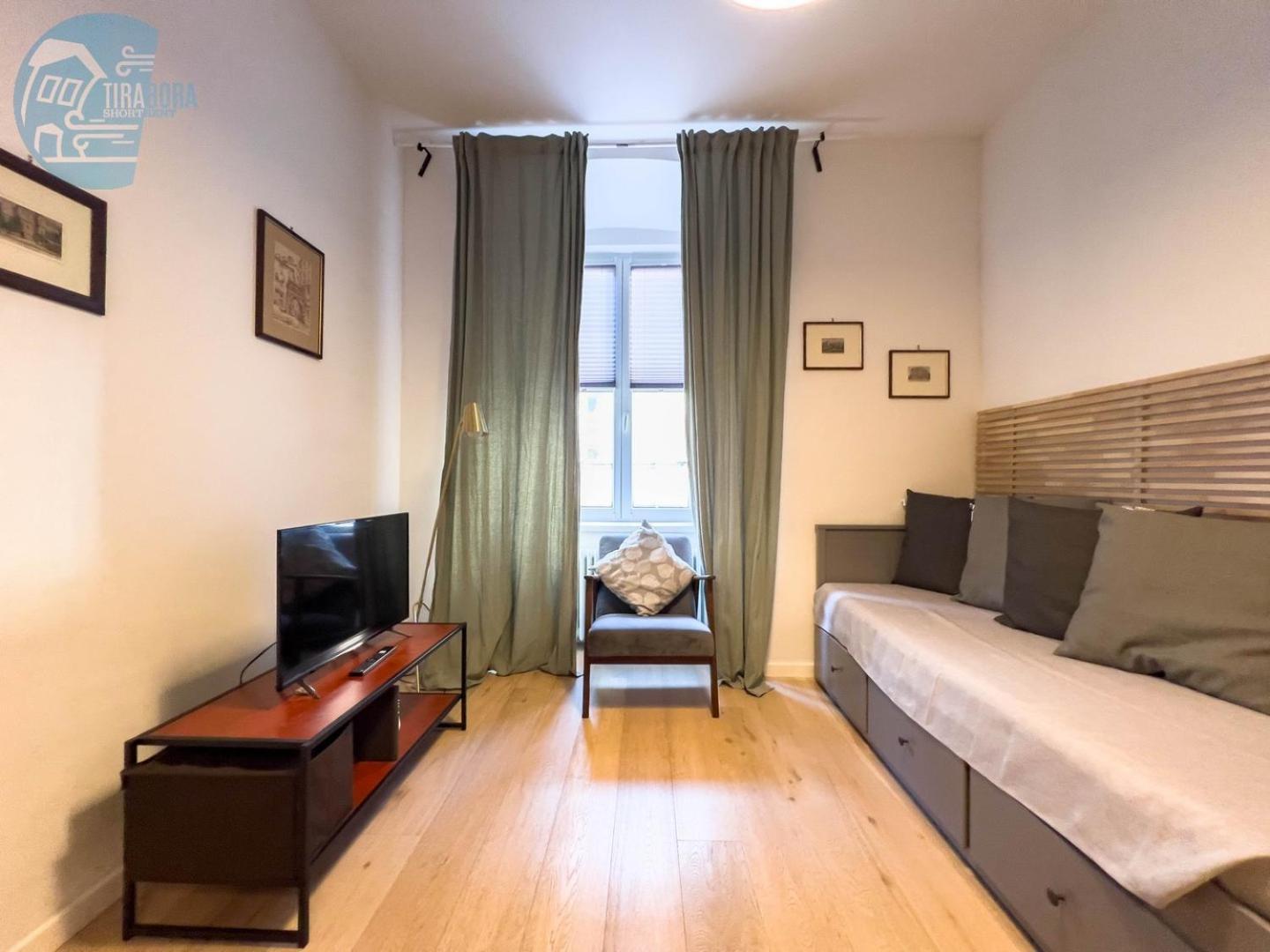 Апартаменти Imbriani 4S Tirabora Short Rent Трієст Екстер'єр фото