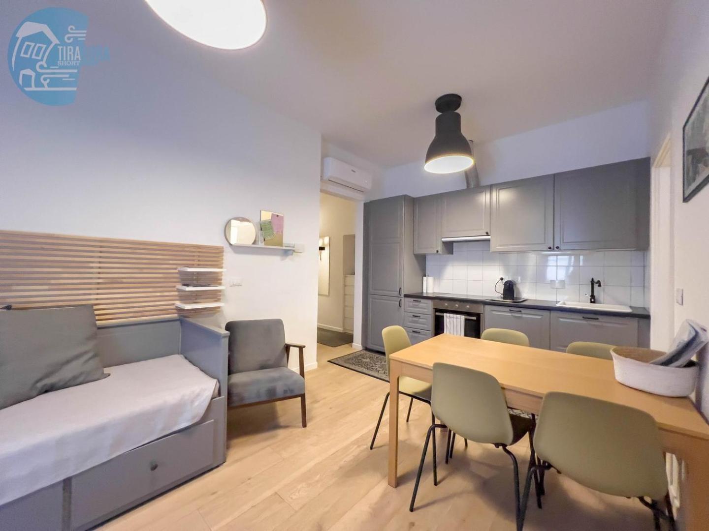 Апартаменти Imbriani 4S Tirabora Short Rent Трієст Екстер'єр фото